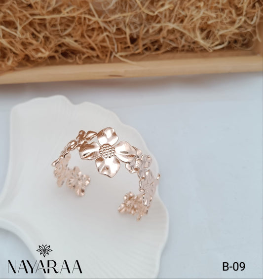 Blossom Glow Rose Gold Kada B09